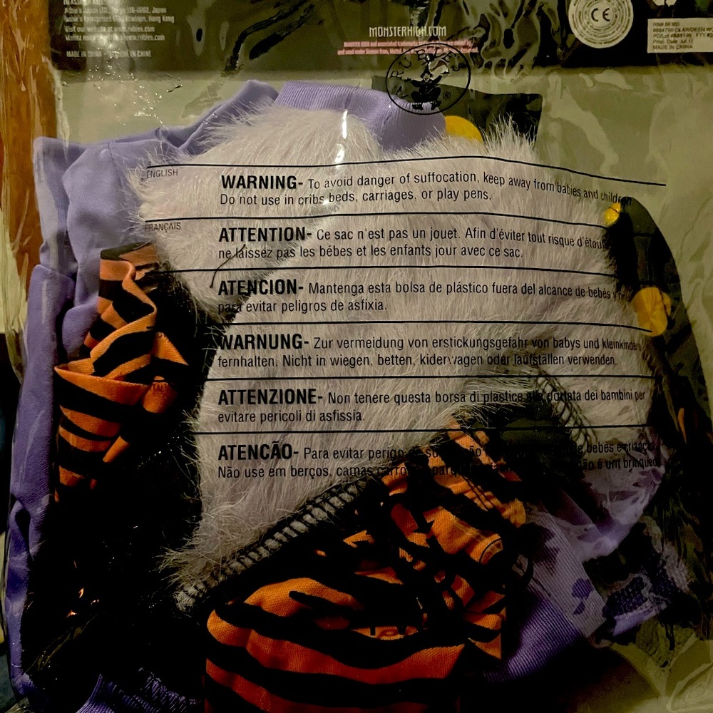 Monster High Clawdeen Wolf size medium costume.